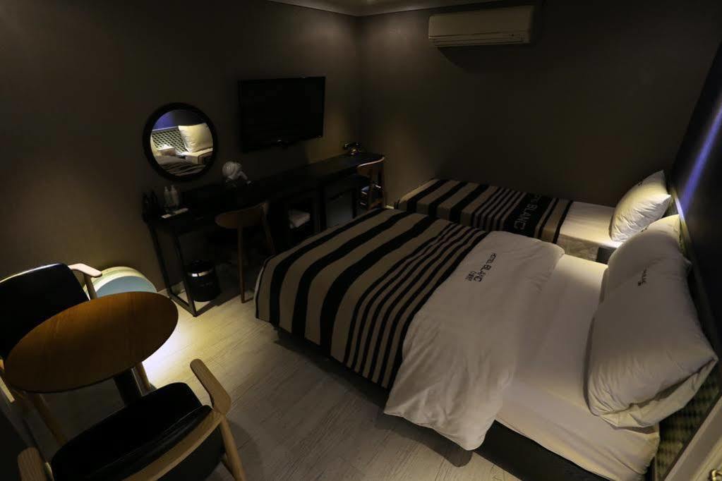 Ilsan Blanc Motel Kōyō Dış mekan fotoğraf