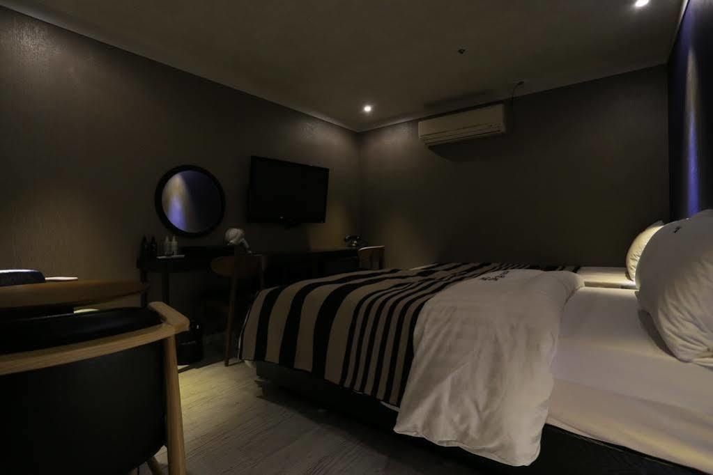 Ilsan Blanc Motel Kōyō Dış mekan fotoğraf