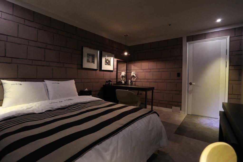 Ilsan Blanc Motel Kōyō Dış mekan fotoğraf