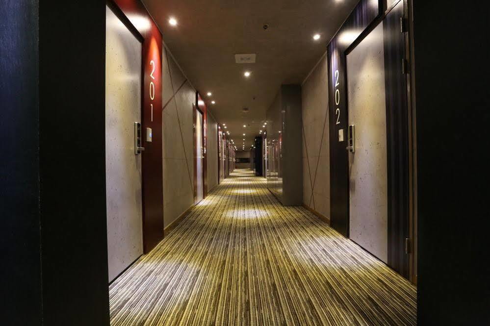 Ilsan Blanc Motel Kōyō Dış mekan fotoğraf